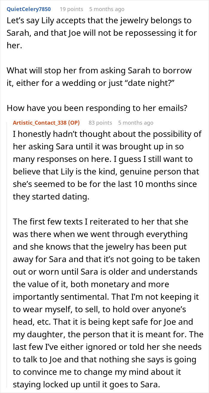 Text screenshot discussing stepdaughter's jewelry and refusal by her mom. Text screenshot discussing stepdaughter's jewelry and refusal by her mom.