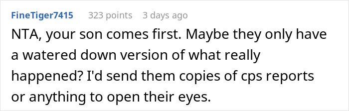 Reddit comment discussing fairness in family dynamics, mentioning a son and stepsiblings. Reddit comment discussing fairness in family dynamics, mentioning a son and stepsiblings.