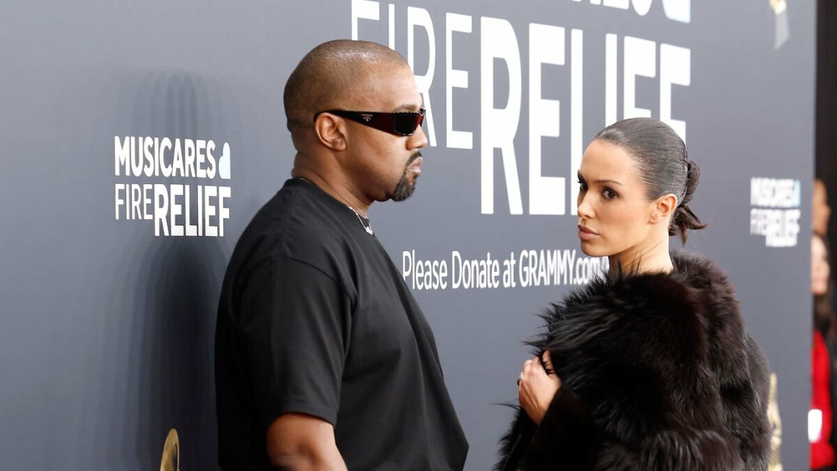 Lip Reader Decodes Kanye’s Commands To Bianca Censori As She Stripped On Grammys Red Carpet