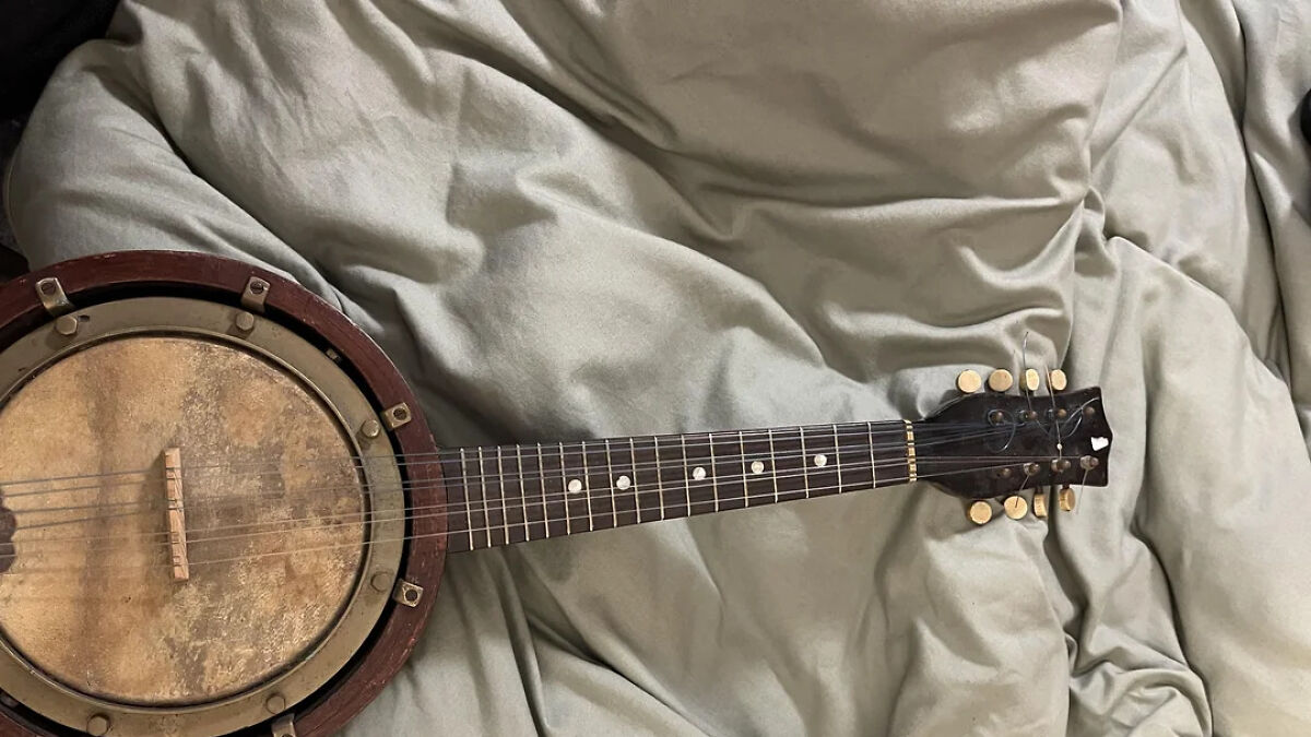 Hey Pandas, Submit The Best Images Of Your Musical Instruments