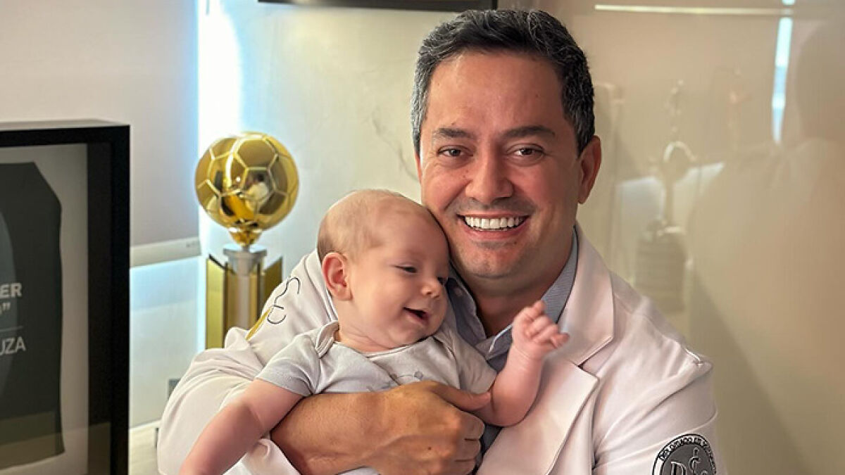 “What Peace Sounds Like”: Doctor Who Helps Babies Fart Becomes Viral Sensation With His Videos