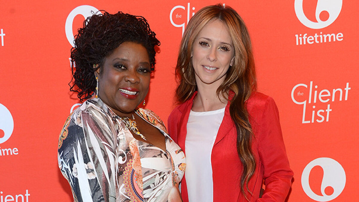 Jennifer Love Hewitt Accused Of Problematic On-Set Behavior By Former Co-Star