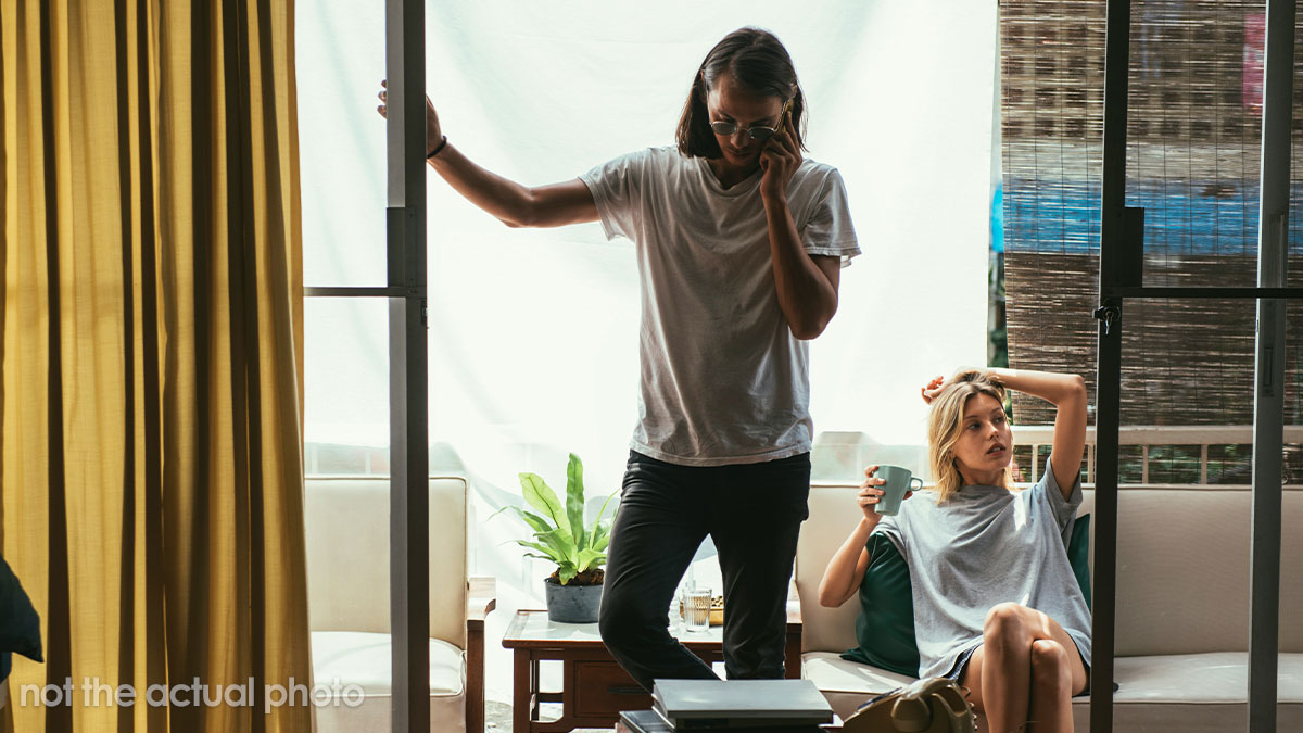 Two Mooches Never Chip In For Dinners, Take Major Offense When This Is Finally Pointed Out