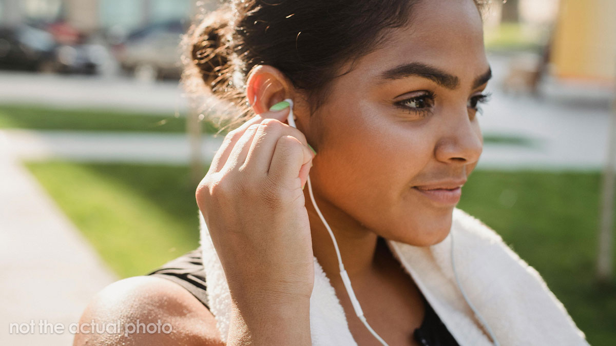 Woman Returns Home From Gym To Take Her Headphones, Flabbergasted When Hubby Calls Her Disgusting
