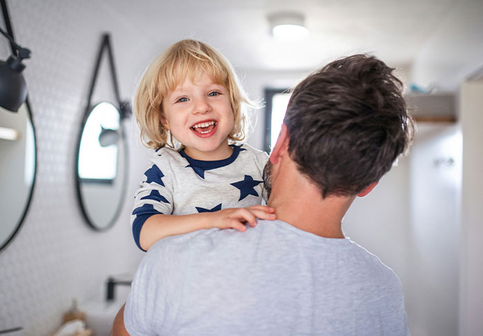 Woman Kicks Out Dad With A Daughter From Women’s Changing Room, Asks If She Was Right Woman Kicks Out Dad With A Daughter From Women’s Changing Room, Asks If She Was Right