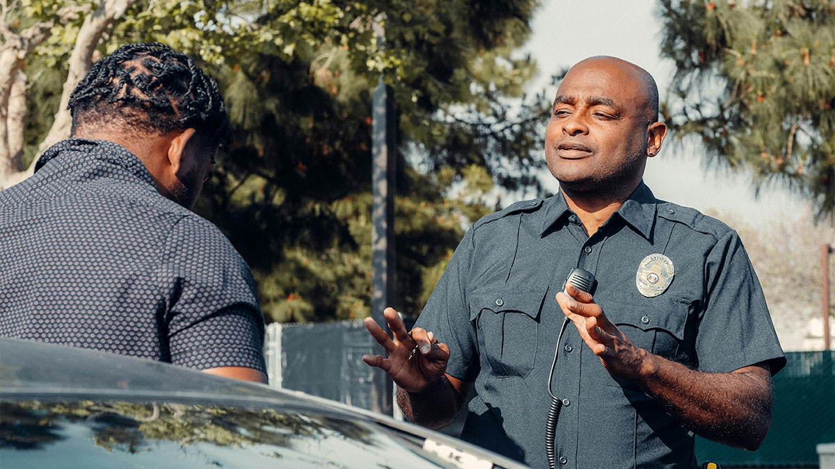 Entitled Neighbors Take Advantage Of Woman With Alzheimer’s To Take Over Her Driveway, Regret It