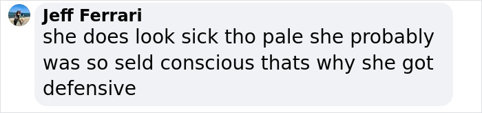 A screenshot of a comment about Michelle Trachtenberg's appearance and defensiveness. A screenshot of a comment about Michelle Trachtenberg's appearance and defensiveness.