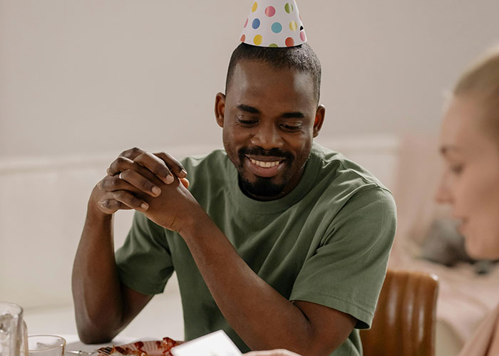 Teen Has One Rule For Her Sweet 16, Her Aunt Breaks It Almost Immediately Teen Has One Rule For Her Sweet 16, Her Aunt Breaks It Almost Immediately