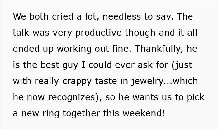 People Are Ready To Shred This Woman For Not Liking Her Engagement Ring, Until They See The Photo People Are Ready To Shred This Woman For Not Liking Her Engagement Ring, Until They See The Photo