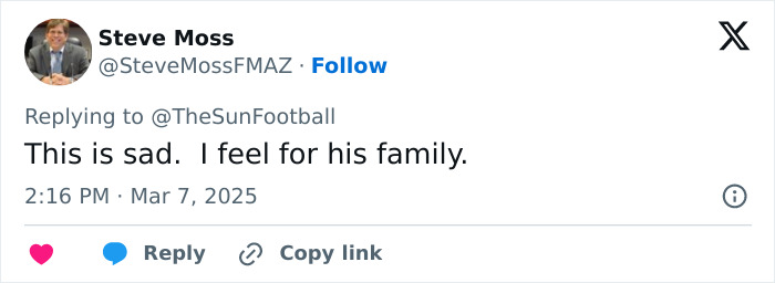 Tweet expressing condolences for deceased footballer, mentioning sadness and sympathy for family. Tweet expressing condolences for deceased footballer, mentioning sadness and sympathy for family.