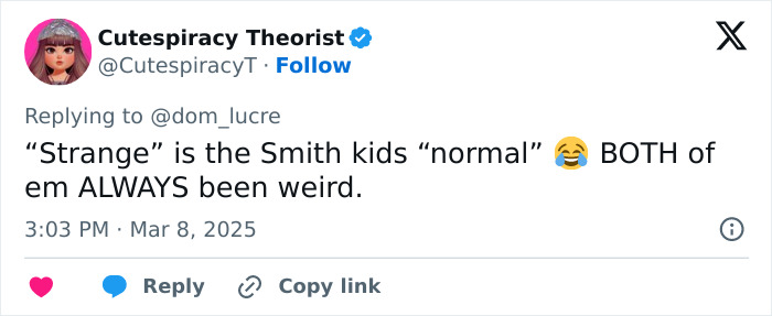 Tweet discussing Jaden Smith's appearance, mentioning the Smith kids as "always been weird. Tweet discussing Jaden Smith's appearance, mentioning the Smith kids as "always been weird.