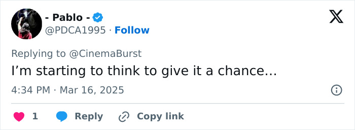 Tweet by Pablo expressing reconsideration of Disney's Snow White live-action amid critics' reviews. Tweet by Pablo expressing reconsideration of Disney's Snow White live-action amid critics' reviews.