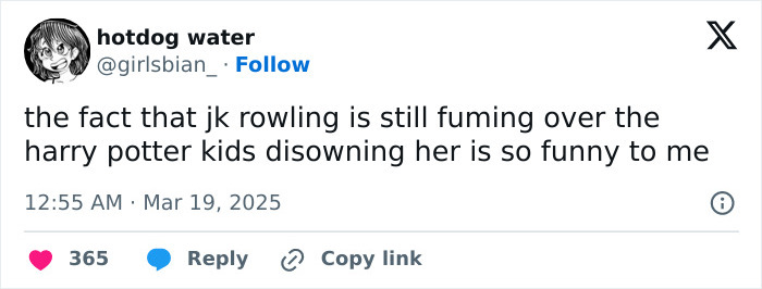 Tweet about J.K. Rowling's alleged conflict with Harry Potter actors, sparking online humor. Tweet about J.K. Rowling's alleged conflict with Harry Potter actors, sparking online humor.