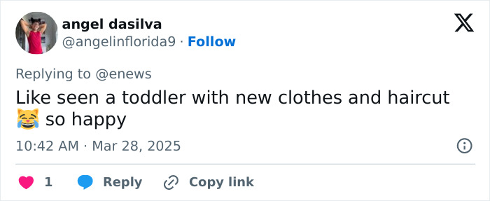 Tweet response about JoJo Siwa's new shaved rainbow hairstyle, expressing joy and surprise. Tweet response about JoJo Siwa's new shaved rainbow hairstyle, expressing joy and surprise.