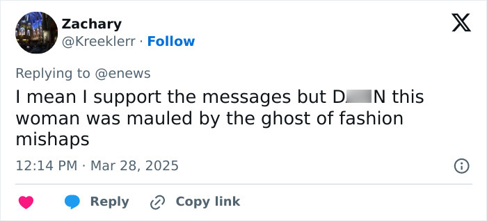 Tweet reacting humorously to JoJo Siwa's shaved rainbow head, mentioning fashion mishaps. Tweet reacting humorously to JoJo Siwa's shaved rainbow head, mentioning fashion mishaps.