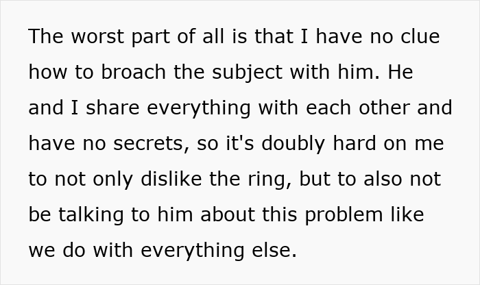 People Are Ready To Shred This Woman For Not Liking Her Engagement Ring, Until They See The Photo People Are Ready To Shred This Woman For Not Liking Her Engagement Ring, Until They See The Photo
