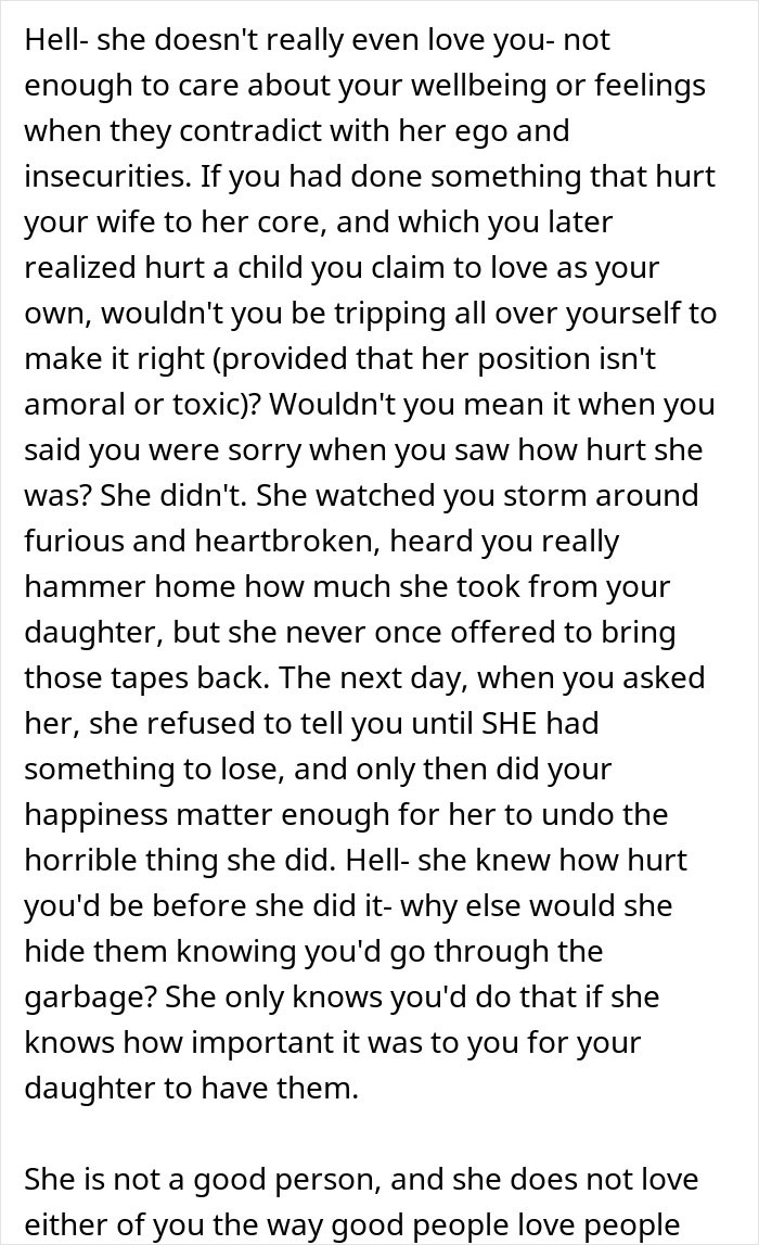 Text discussing a father's plan to surprise his daughter with tapes of her late mother, and conflicts with his new wife. Text discussing a father's plan to surprise his daughter with tapes of her late mother, and conflicts with his new wife.