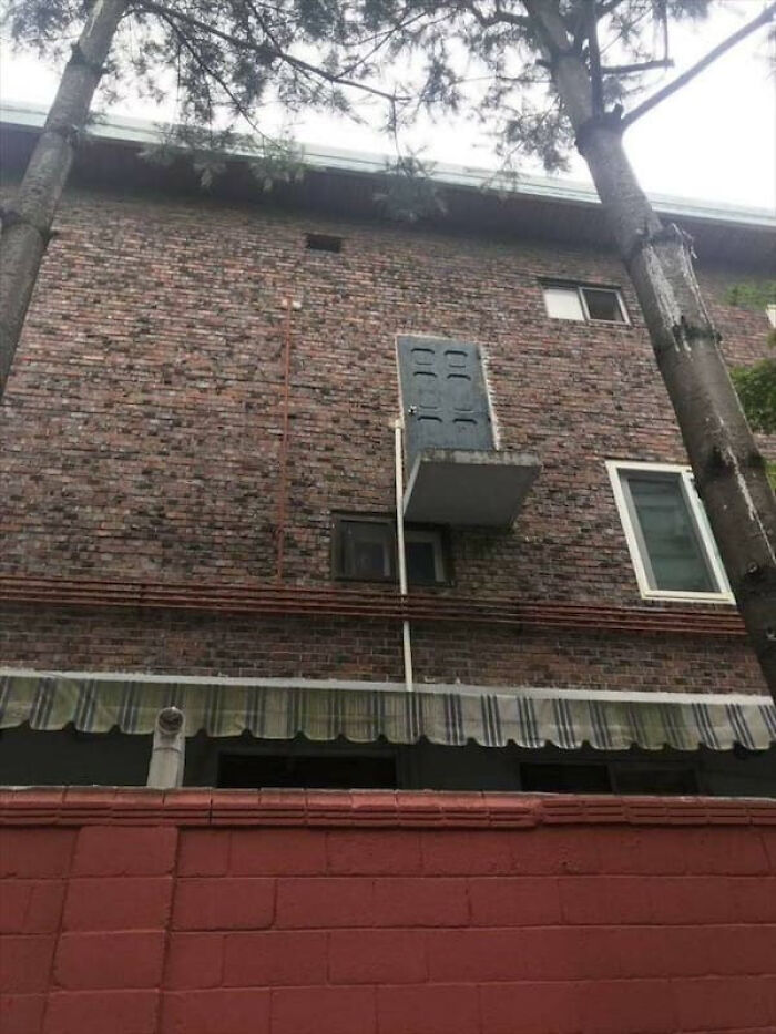 I wonder what's out heeeeeeerrreeeee