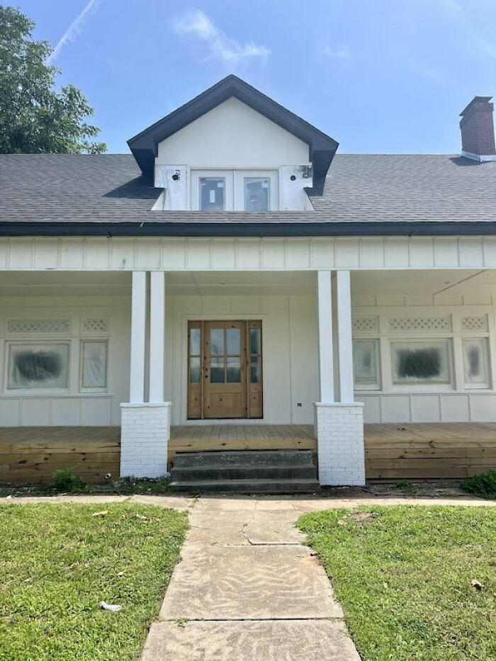 It's not centered!!!