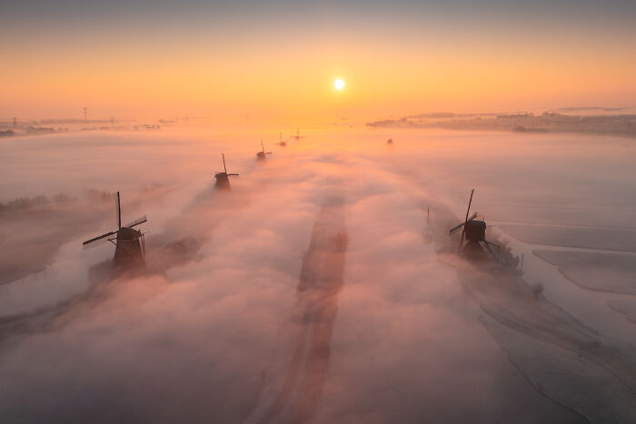 I Captured Dutch Windmills Above The Mist (13 Pics)