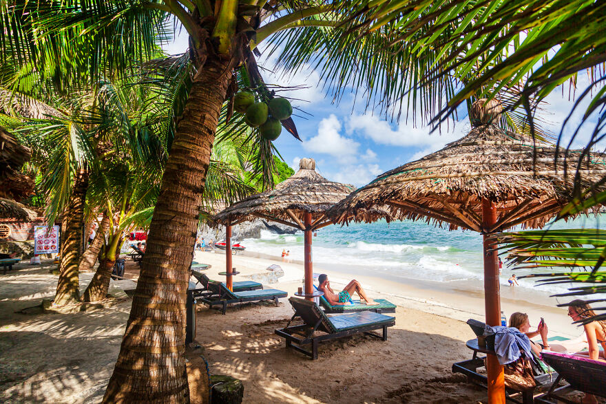 From Bali To Santorini, I Still Choose Cat Ba Island (Vietnam) As The Most Worthwhile Place To Return From Bali To Santorini, I Still Choose Cat Ba Island (Vietnam) As The Most Worthwhile Place To Return