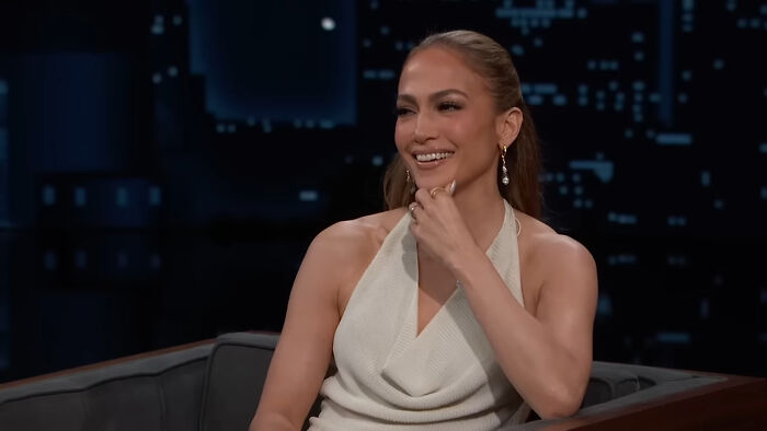 People Are Confused How These 50 Celebrities Are Considered Attractive As They Don’t See It