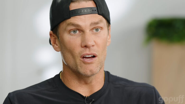 People Are Confused How These 50 Celebrities Are Considered Attractive As They Don’t See It