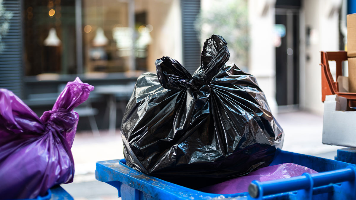 Woman Turns To Web For Support After BF Throws Out Her “Junk” And Laughs In Her Face About It