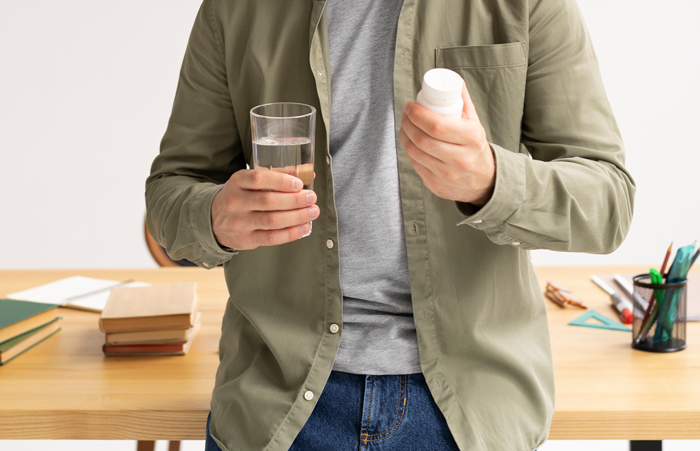 Guy Steals Meds From Twin Bro, Irate When He Can’t Replace Them With A Cheap Knockoff Guy Steals Meds From Twin Bro, Irate When He Can’t Replace Them With A Cheap Knockoff