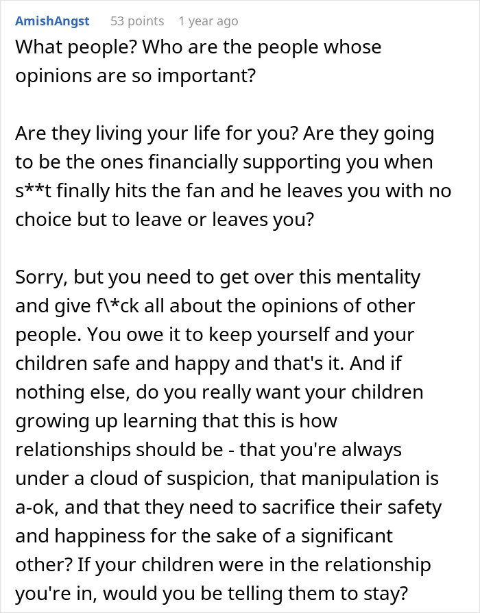 Reddit post discussing relationship issues about quitting a job or facing divorce ultimatum. Reddit post discussing relationship issues about quitting a job or facing divorce ultimatum.