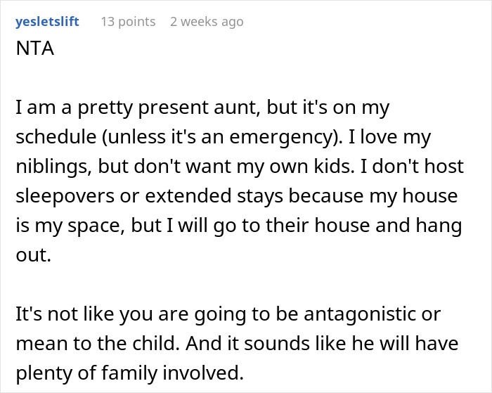 Screenshot of a forum comment discussing family roles and parental responsibilities. Screenshot of a forum comment discussing family roles and parental responsibilities.
