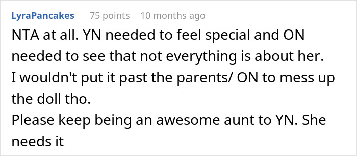 Reddit comment praising an aunt for customizing a nice doll for a 5-year-old who got a troll doll. Reddit comment praising an aunt for customizing a nice doll for a 5-year-old who got a troll doll.