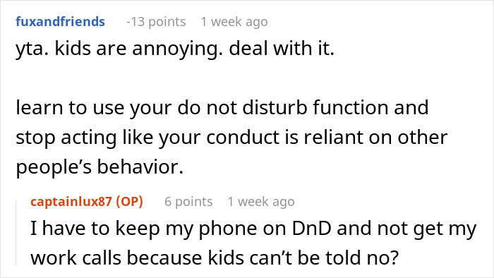 Online discussion about disciplining a child, with users debating the actions of an aunt and criticizing behavior. Online discussion about disciplining a child, with users debating the actions of an aunt and criticizing behavior.