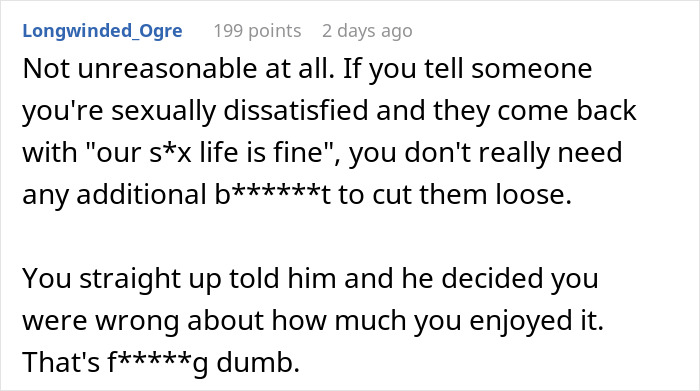 Text online discussing relationship dynamics and communication issues. Text online discussing relationship dynamics and communication issues.