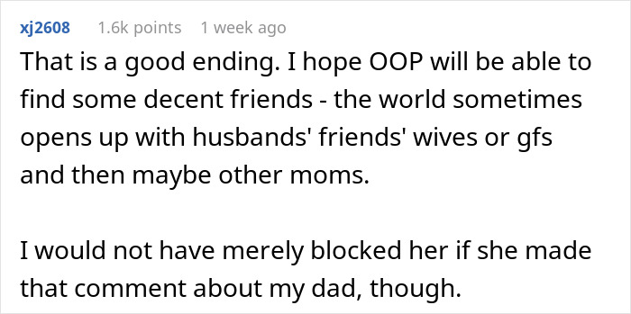 User commenting on a friend's wedding engagement plan, discussing blocking someone over a comment about their dad. User commenting on a friend's wedding engagement plan, discussing blocking someone over a comment about their dad.