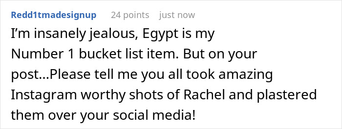 Text expressing envy over an Egypt trip and Instagram photos from an influencer's perspective. Text expressing envy over an Egypt trip and Instagram photos from an influencer's perspective.
