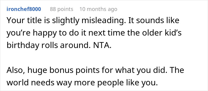 Comment praising an aunt who customized a doll for a child, highlighting the misleading title. Comment praising an aunt who customized a doll for a child, highlighting the misleading title.