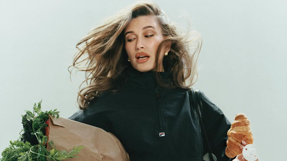 “Your Husband Needs Help”: Hailey Bieber’s Photoshoot Sparks Discussion About Her Marriage