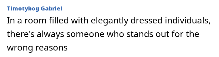 Text highlighting controversy in fashion choices at a glamorous event. Text highlighting controversy in fashion choices at a glamorous event.