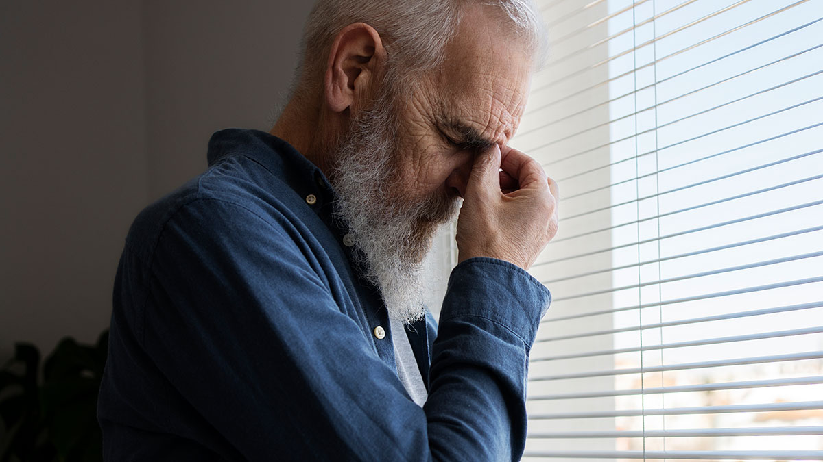 Man Has The Audacity To Ask For Help After Abandoning A Kid For 15 Years, Gets A Reality Check