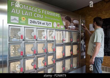 la-france-l-oise-60-gremevilliers-produits-laitiers-fromage-ferme-de-chapelle-saint-jean-self-service-distributeur-de-fromages-de-ferme-p2nw79-67ceaf5cafb3c.jpg