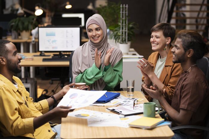 Muslim Employee Won’t Meet Male Client Alone, Cites Religion As A Factor, Boss Unsure What To Do Muslim Employee Won’t Meet Male Client Alone, Cites Religion As A Factor, Boss Unsure What To Do