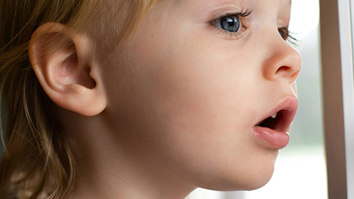 Dad Shows How To Empower Kids To Face Their Fears With The Help Of “Negative Reinforcement”