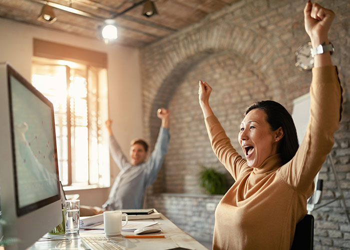 30 Groups And Organizations That Walk Like A Cult, Talk Like A Cult, But Aren't Considered One