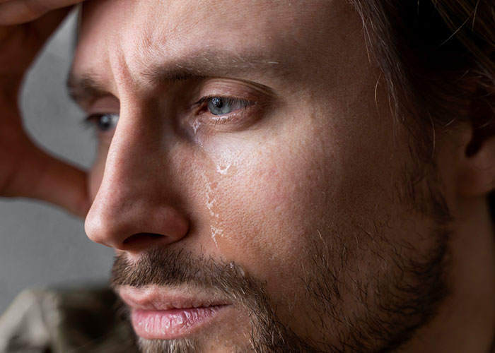 30 Groups And Organizations That Walk Like A Cult, Talk Like A Cult, But Aren't Considered One