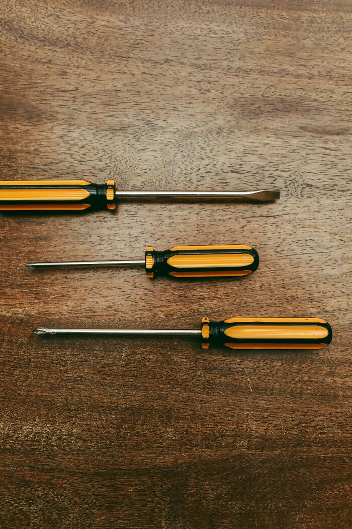 “Dental Floss Is Great For Cutting Cake”: 30 Surprising Ways You Can Use Everyday Items