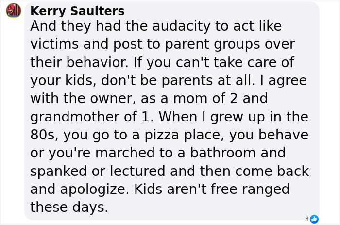 Text message expressing frustration at parents in pizza place over unruly kids. Text message expressing frustration at parents in pizza place over unruly kids.