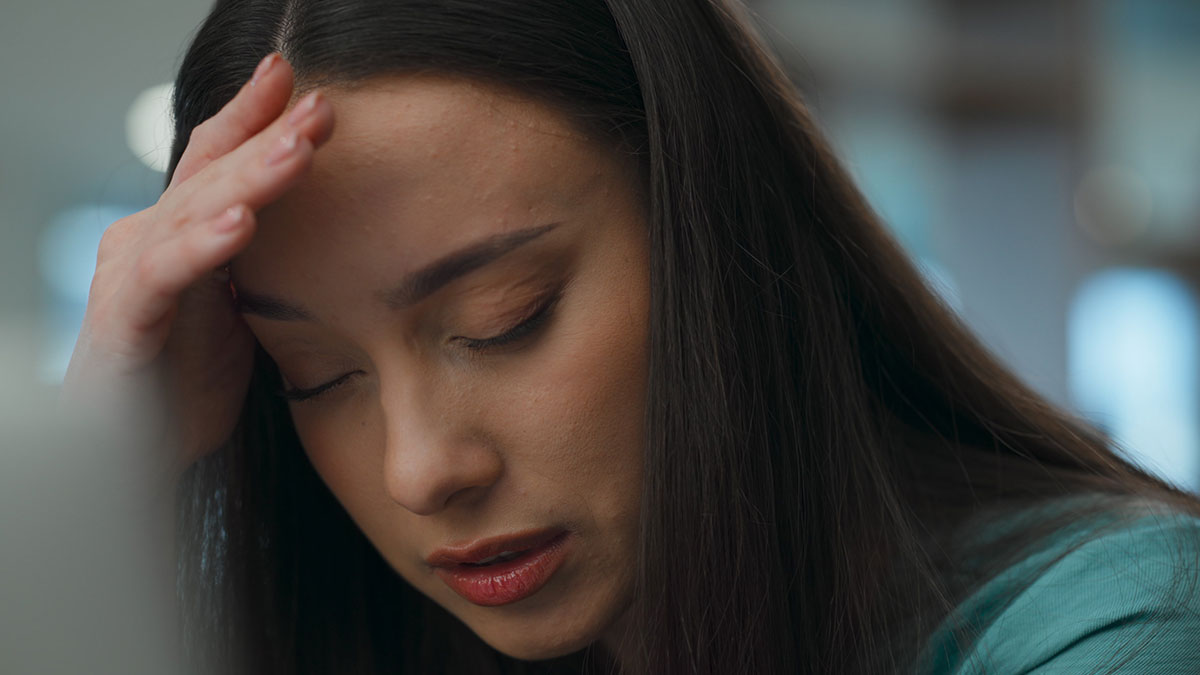 Guy Is Mad Canadian GF Cancelled All Her Trips To America: “Doing The Classic American Thing”