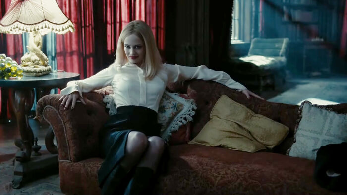 Internet Users Agree That These 35 Celebrities Are The Ultimate Eye Candy