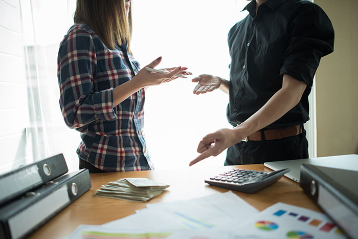 “No Way In Hell”: Woman Refuses To Share Her Fortune With BF’s Daughter, Ends The Relationship “No Way In Hell”: Woman Refuses To Share Her Fortune With BF’s Daughter, Ends The Relationship